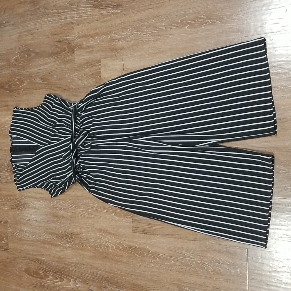 (L) George Striped Lightweight Romper Pockets Resortwear Travel Coastal Classic